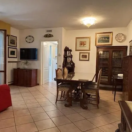 Casa Con Guardino A 100 Mt Dal Mare Apartamento
