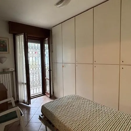 Casa Con Guardino A 100 Mt Dal Mare 公寓