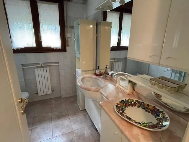 Casa Con Guardino A 100 Mt Dal Mare